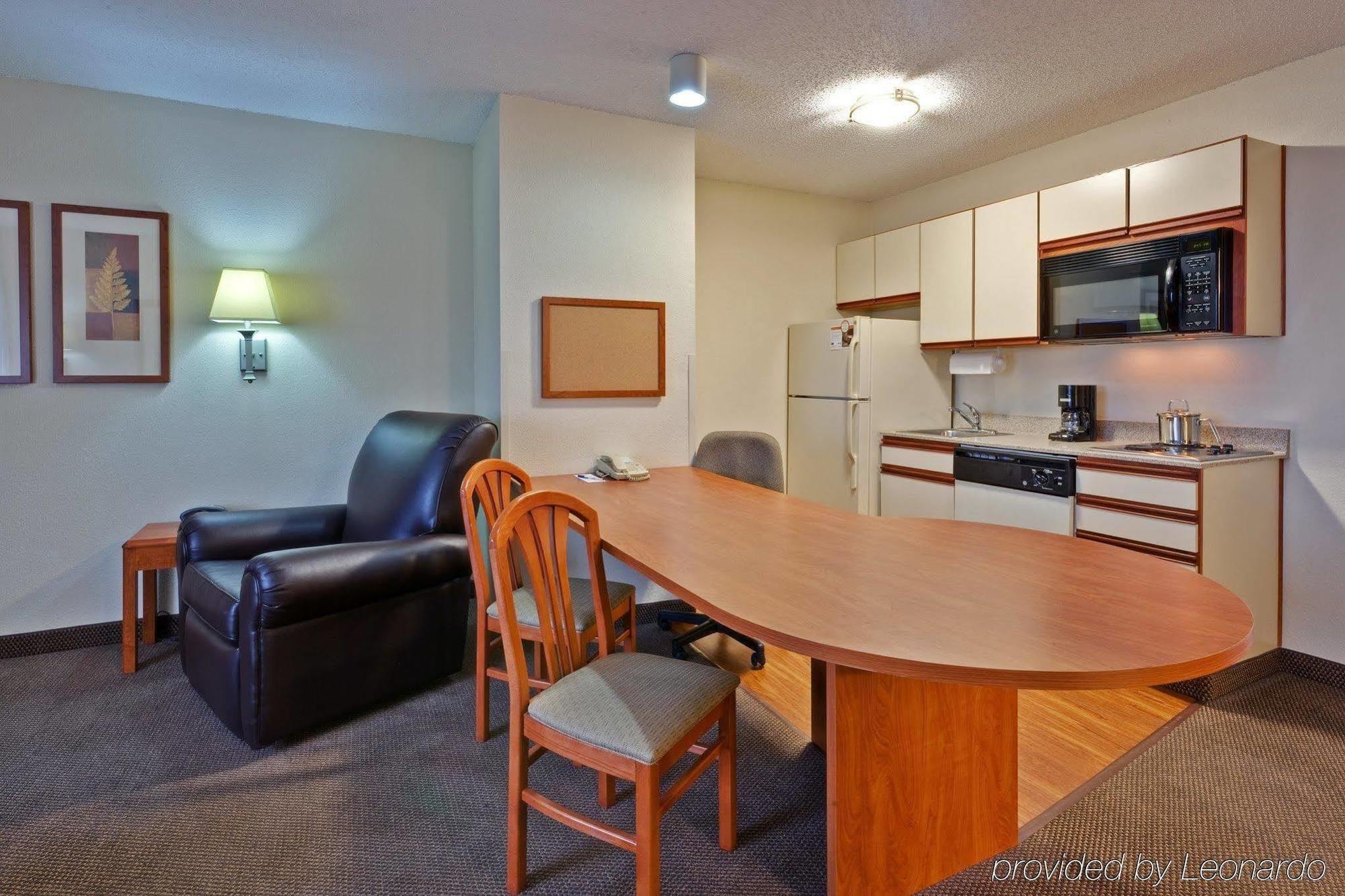 Candlewood Suites Indianapolis Northeast By Ihg Habitación foto