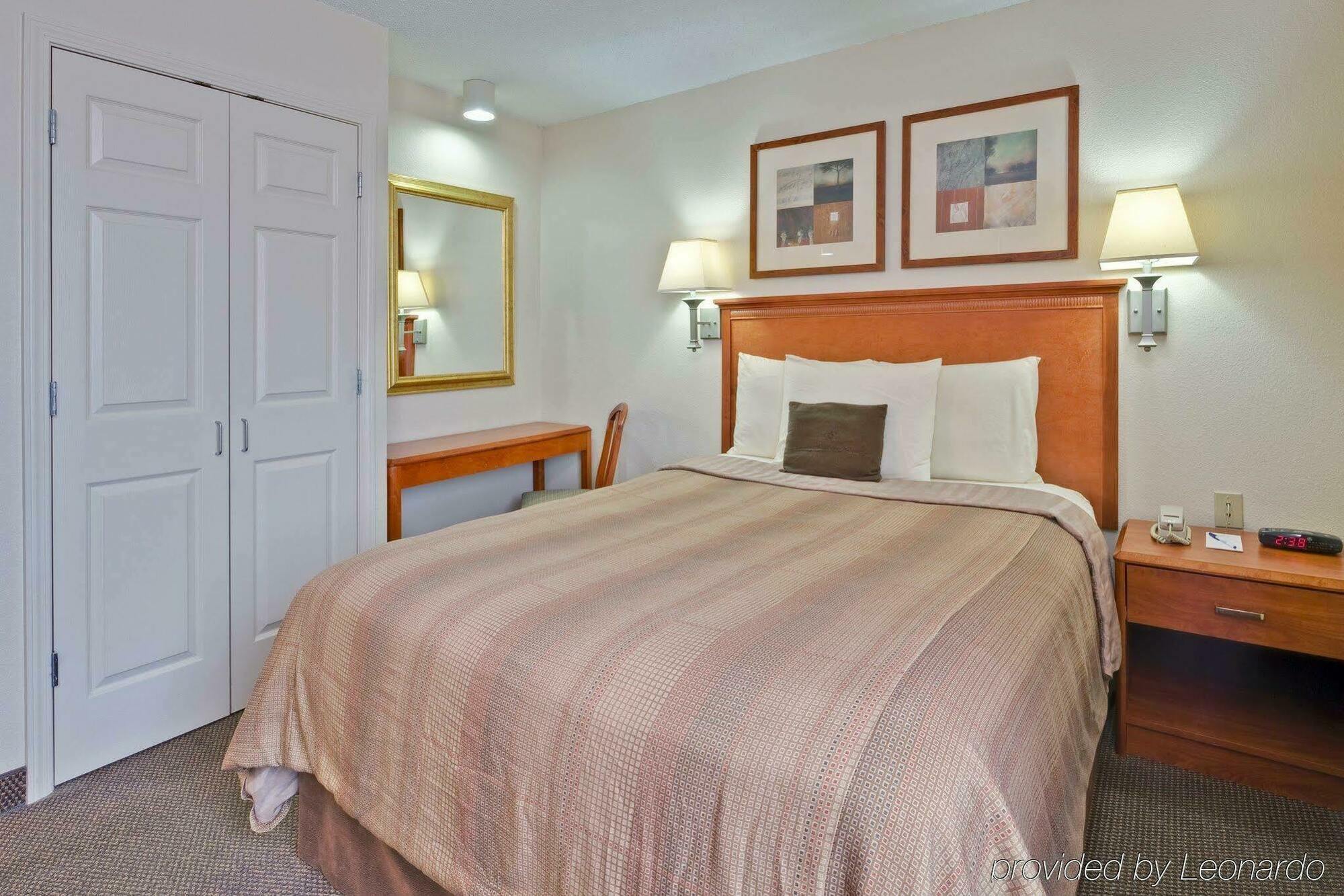 Candlewood Suites Indianapolis Northeast By Ihg Exterior foto